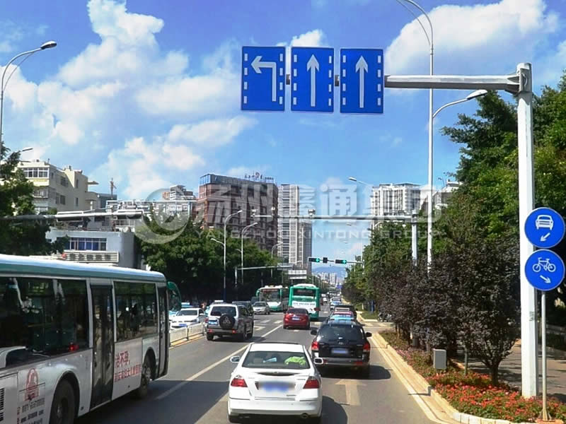 BZG-007，交通標(biāo)志桿，分道標(biāo)志桿