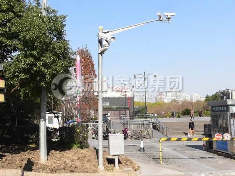 DJG-024，電子警察桿，治安監(jiān)控桿