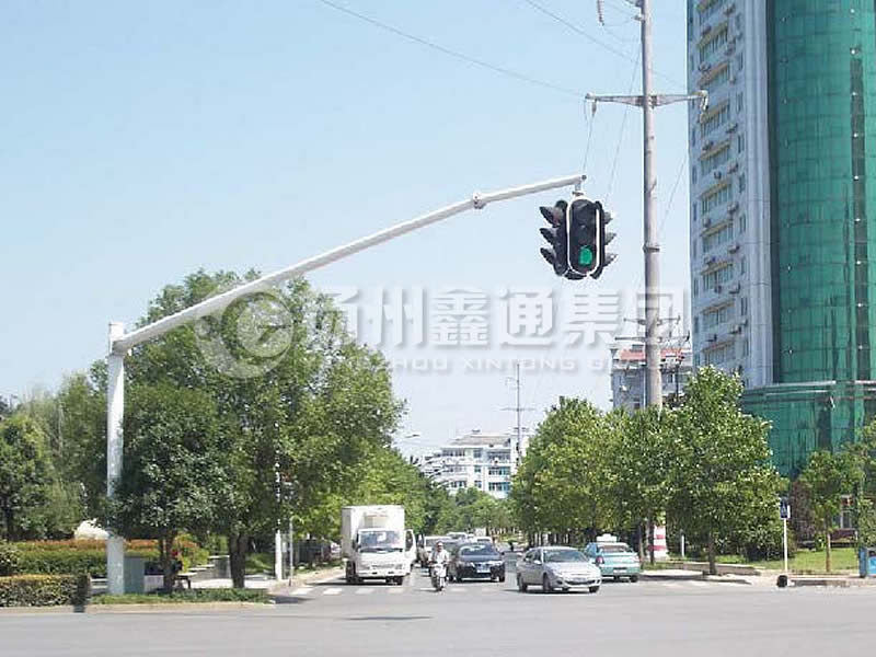 XHDG-047，吊籠式信號燈桿